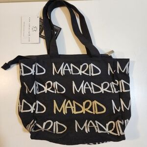 ROBIN RUTH Black Canvas Zip clousere Tote NWT